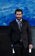 Джейк Джилленхол (Jake Gyllenhaal) Life Photocall at Paris Planetarium (Paris, March 13, 2017) - 34xHQ 25b371538702364