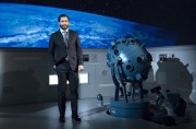 Джейк Джилленхол (Jake Gyllenhaal) Life Photocall at Paris Planetarium (Paris, March 13, 2017) - 34xHQ 373b65538702320