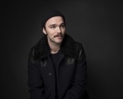 Николас Холт (Nicholas Hoult) Taylor Jewell photoshoot for Music Lodge during the 2017 Sundance Film Festival in Park City, 22.01.2017 - 8xHQ 736815538702100