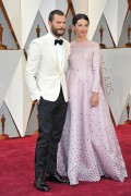 Джейми Дорнан (Jamie Dornan) 89th Annual Academy Awards in Hollywood, 26.02.2017 (151) 19e15f538904986