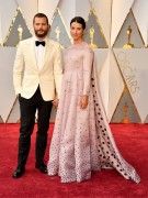 Джейми Дорнан (Jamie Dornan) 89th Annual Academy Awards in Hollywood, 26.02.2017 (151) 592376538906067