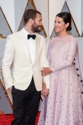Джейми Дорнан (Jamie Dornan) 89th Annual Academy Awards in Hollywood, 26.02.2017 (151) 69c0c8538905346