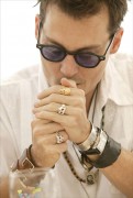 Джонни Депп (Johnny Depp) Venice Film Festival 05.09.2004 (13xHQ) Ca41ee539494720