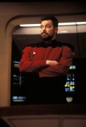 Звездный путь Возмездие / Star Trek Nemesis (Том Харди, Патрик Стюарт, Джонатан Фрейкс, Брент Спайнер, 2002) 3729a6539832592