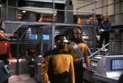 Звездный путь Возмездие / Star Trek Nemesis (Том Харди, Патрик Стюарт, Джонатан Фрейкс, Брент Спайнер, 2002) 503f2e539831903