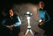 Звездный путь Возмездие / Star Trek Nemesis (Том Харди, Патрик Стюарт, Джонатан Фрейкс, Брент Спайнер, 2002) Acce2e539832128