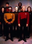 Звездный путь Возмездие / Star Trek Nemesis (Том Харди, Патрик Стюарт, Джонатан Фрейкс, Брент Спайнер, 2002) C3a104539831099