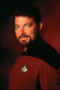 Звездный путь Возмездие / Star Trek Nemesis (Том Харди, Патрик Стюарт, Джонатан Фрейкс, Брент Спайнер, 2002) C7cd1f539831760