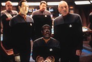 Звездный путь Возмездие / Star Trek Nemesis (Том Харди, Патрик Стюарт, Джонатан Фрейкс, Брент Спайнер, 2002) Dbc531539831177