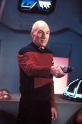 Звездный путь Возмездие / Star Trek Nemesis (Том Харди, Патрик Стюарт, Джонатан Фрейкс, Брент Спайнер, 2002) F5b436539832842