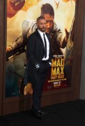 Том Харди (Tom Hardy) Mad Max Fury Road Premiere (Hollywood, May 7, 2015) - 247xНQ 95e2f2539923808