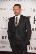 Том Харди (Tom Hardy) 'The Revenant' premiere in Hollywood, 16.12.2015 - 198xНQ D13c9e539933327