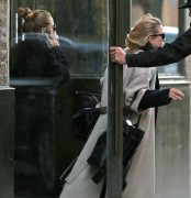 Ashley Olsen leaving her office with sister Mary Kate Olsen after split with Richard Sachs in New York City 24.03.2017