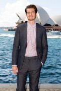 Эндрю Гарфилд (Andrew Garfield) The Amazing Spider-Man 2 Rise Of Electro Photocall (Sydney, March 20, 2014) (78xHQ) Ff584d540481033